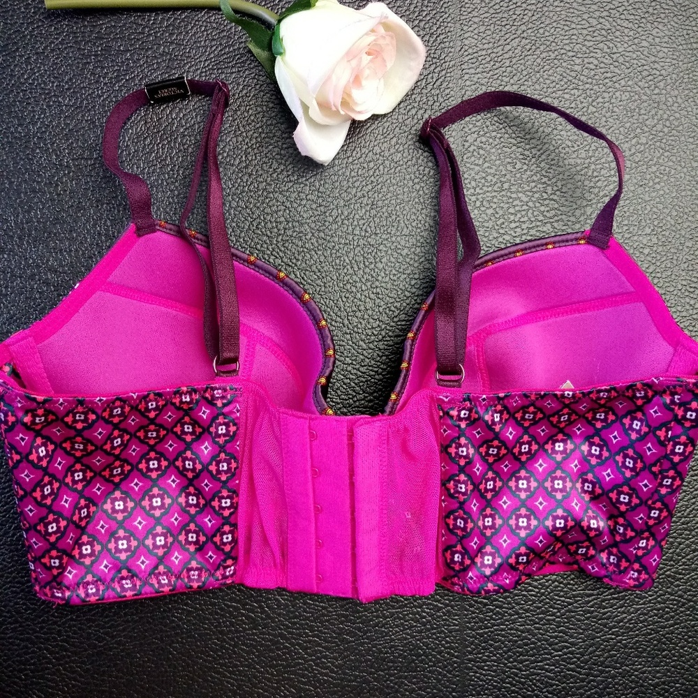 Victoria's Secret Very Sexy Lined Demi Bra - Picture 2 of 6